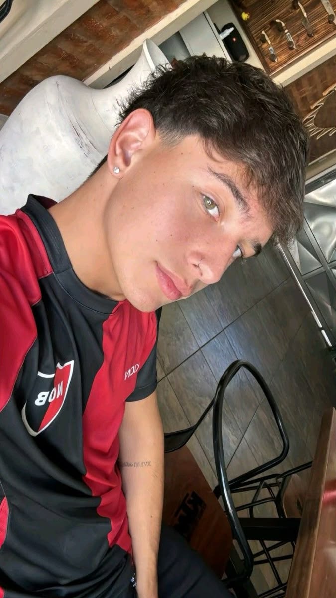 <strong>Albertoosaliss</strong>